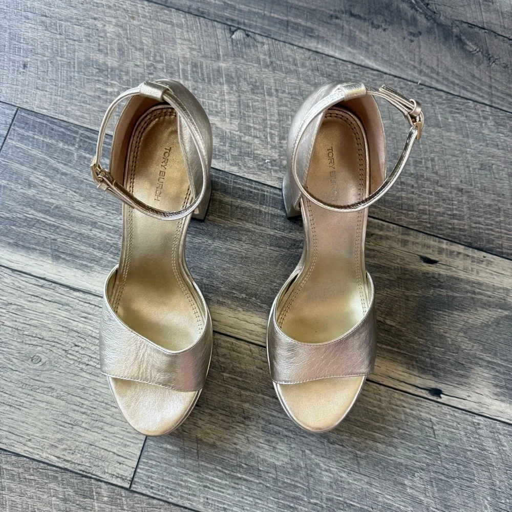 Tory Burch nwt tory